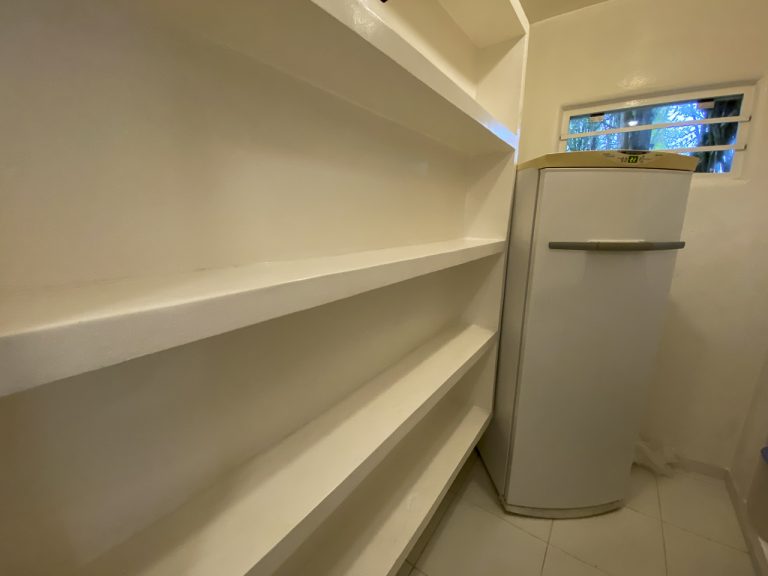 CASA NA PRAIA DE PERNAMBUCO – GUARUJÁ