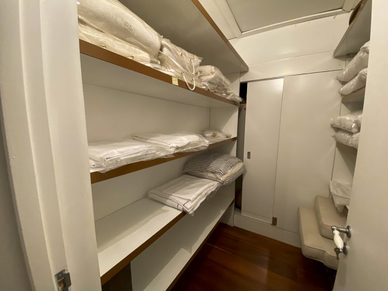 CASA NA PRAIA DE PERNAMBUCO – GUARUJÁ