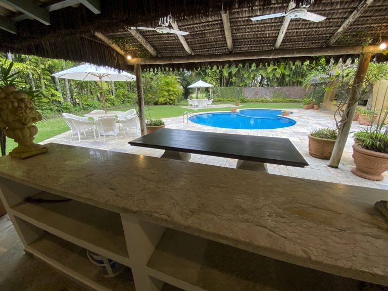 CASA NA PRAIA DE PERNAMBUCO – GUARUJÁ