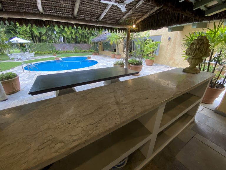 CASA NA PRAIA DE PERNAMBUCO – GUARUJÁ